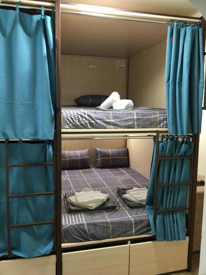 Bonvenon Capsule Hostel Ереван Екстериор снимка